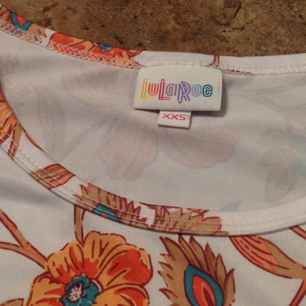 LuLaRoe Irma Top Size XXS - Picture 3 of 5